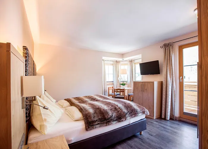 & Mariasteinerhof マリーアシュタイン