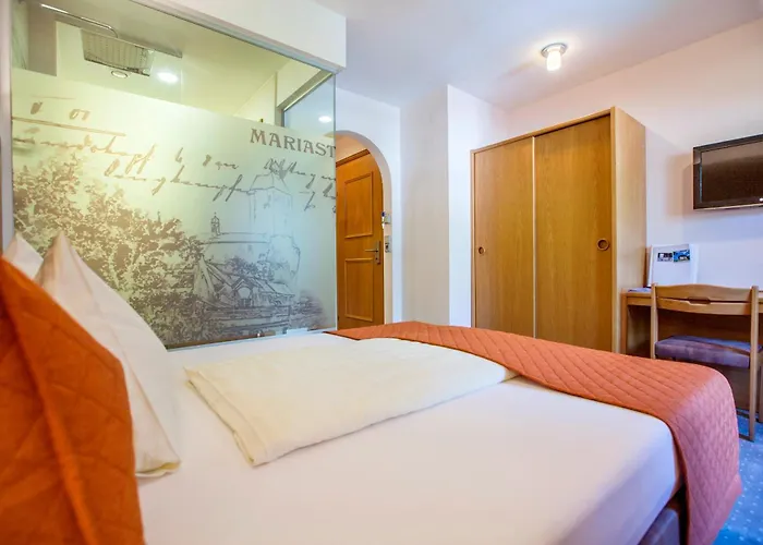 ホテル & Mariasteinerhof マリーアシュタイン